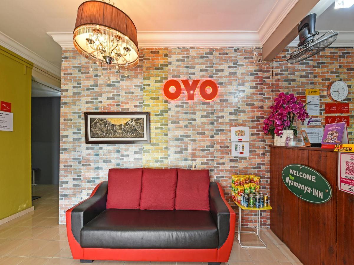 Oyo 90363 Nyamanya Inn Kuantan Exterior foto